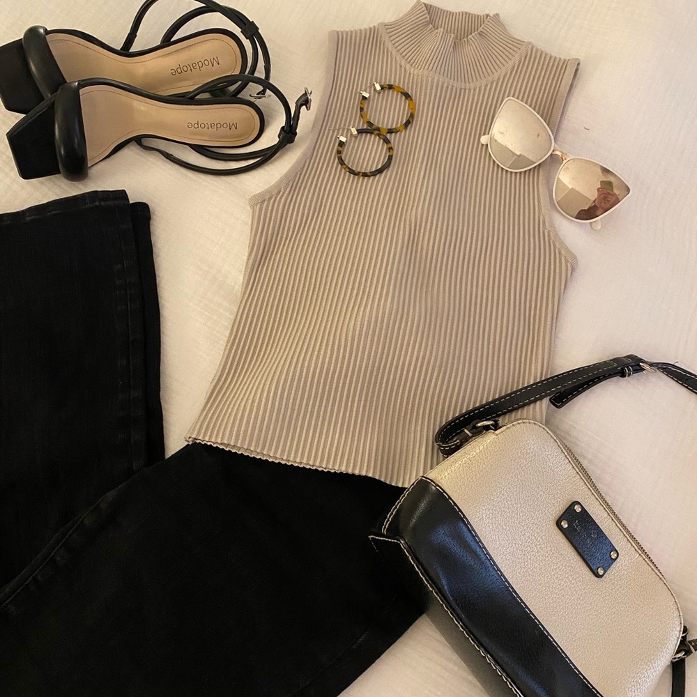 Forever 21 Cream Ribbed Top